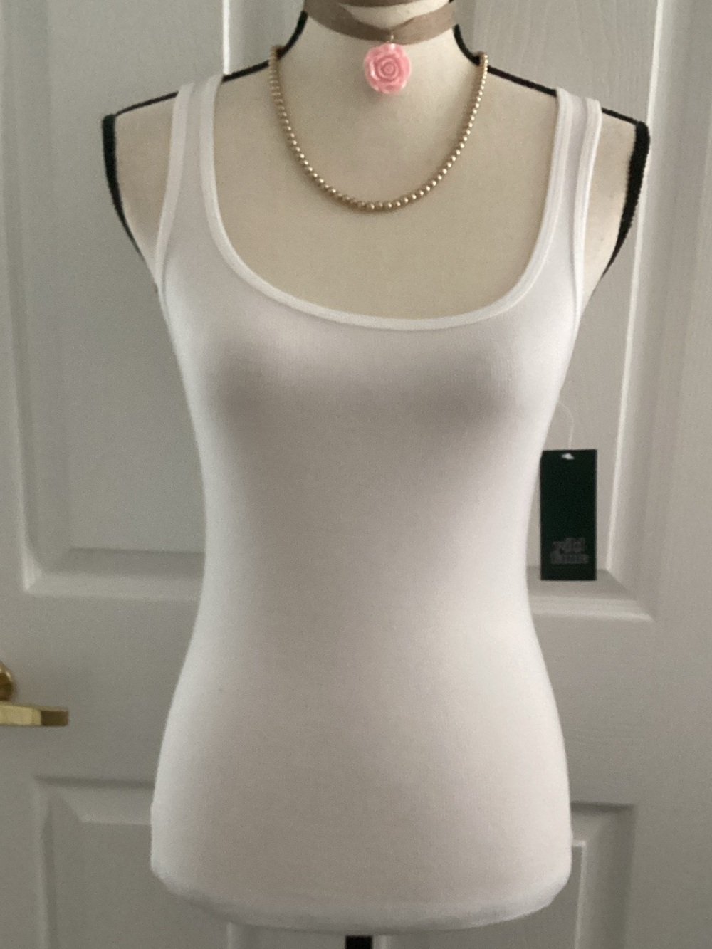 NWT crisp white ribbed tank top